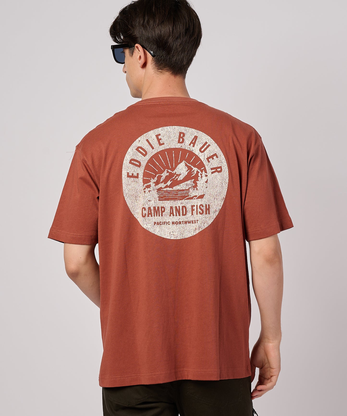 グラフィックプリント 半袖Tシャツ/SS GRAPHIC PRINT TEE
