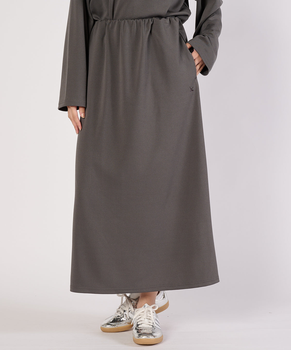 イージーフィットナローカットスカート/EASY FIT NARROW CUT SKIRT