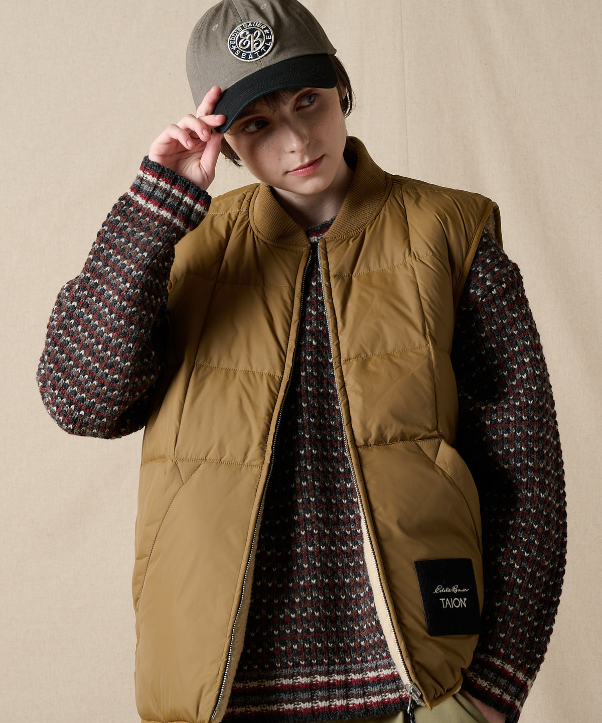 EB×TAION リバーシブルダウンボアベスト/EB×TAION REVERSIBLE DOWN BOA VEST