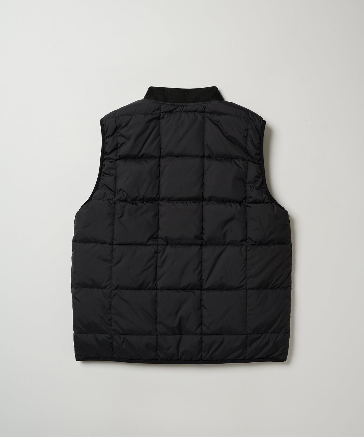 EB×TAION リバーシブルダウンボアベスト/EB×TAION REVERSIBLE DOWN BOA VEST