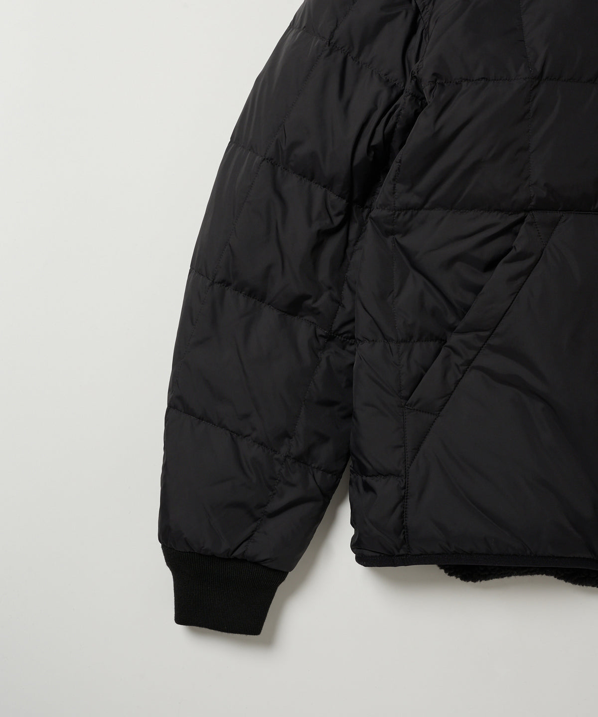 EB×TAION リバーシブルダウンボアパーカー/EB×TAION REVERSIBLE DOWN BOA PARKA