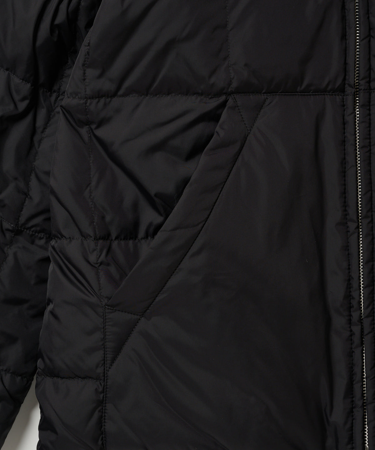 EB×TAION リバーシブルダウンボアパーカー/EB×TAION REVERSIBLE DOWN BOA PARKA