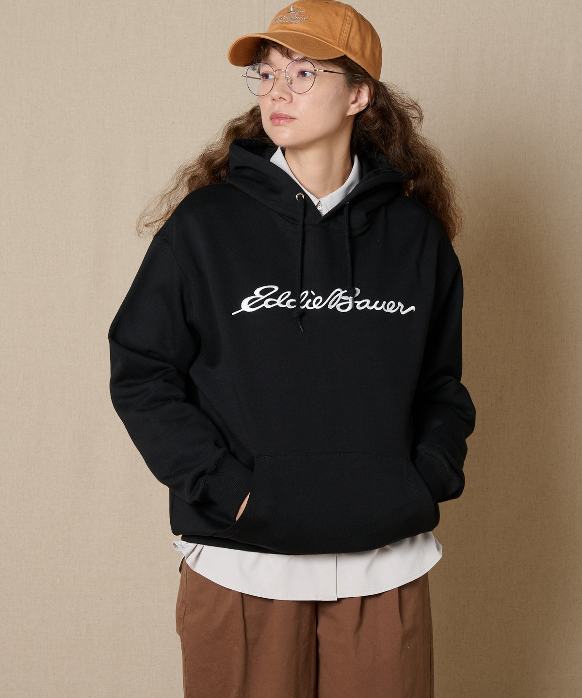 ロゴエンブレム スウェットパーカー/LOGO EMBLEM SWEAT PARKA