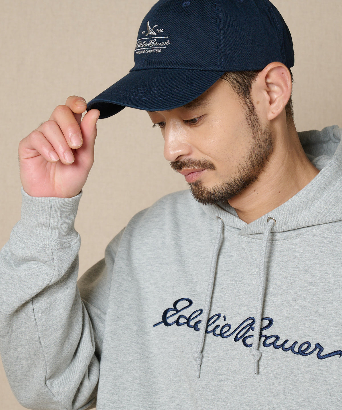 ロゴエンブレム スウェットパーカー/LOGO EMBLEM SWEAT PARKA
