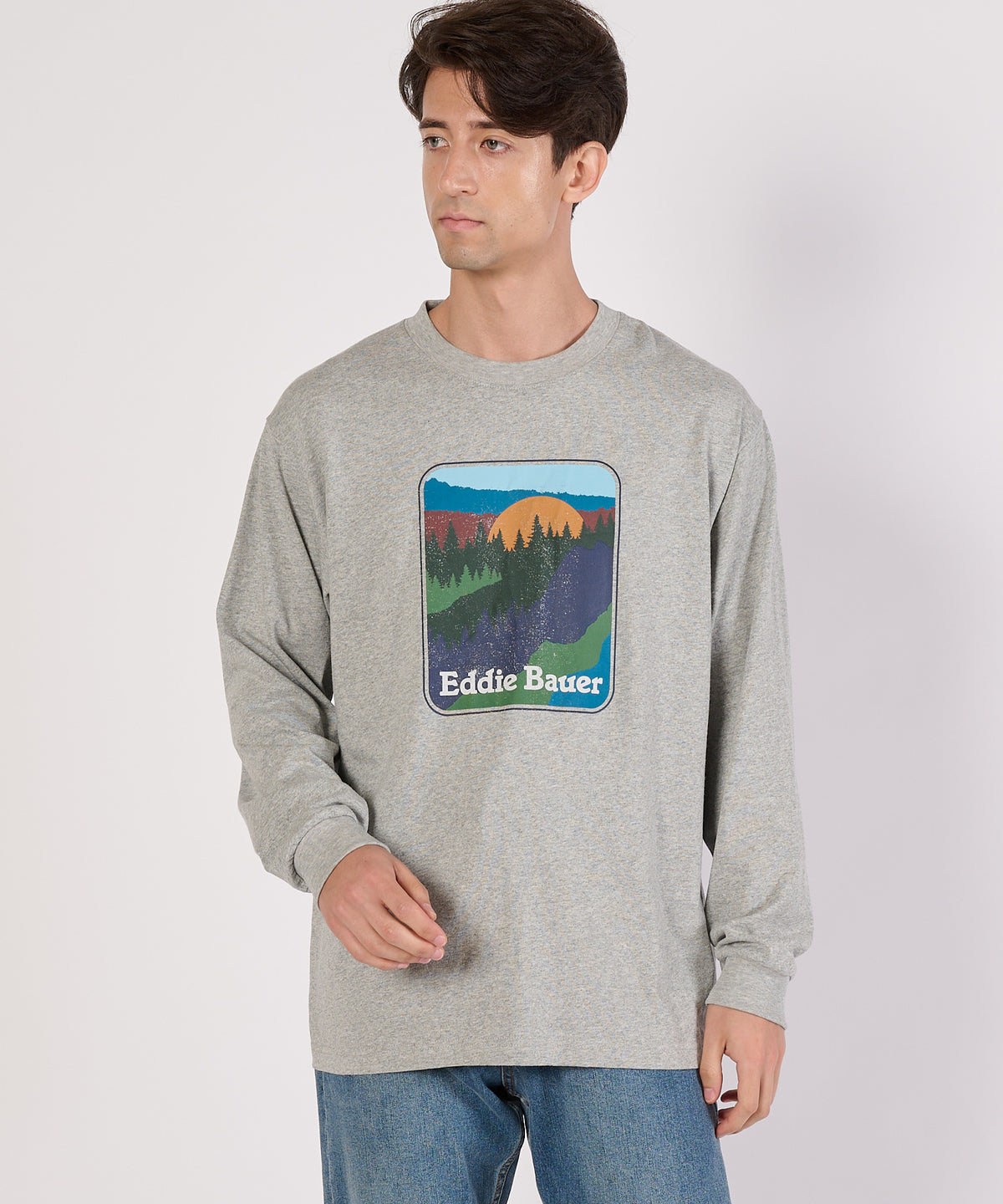 グラフィック長袖Tシャツ/GRAPHIC LS TEE