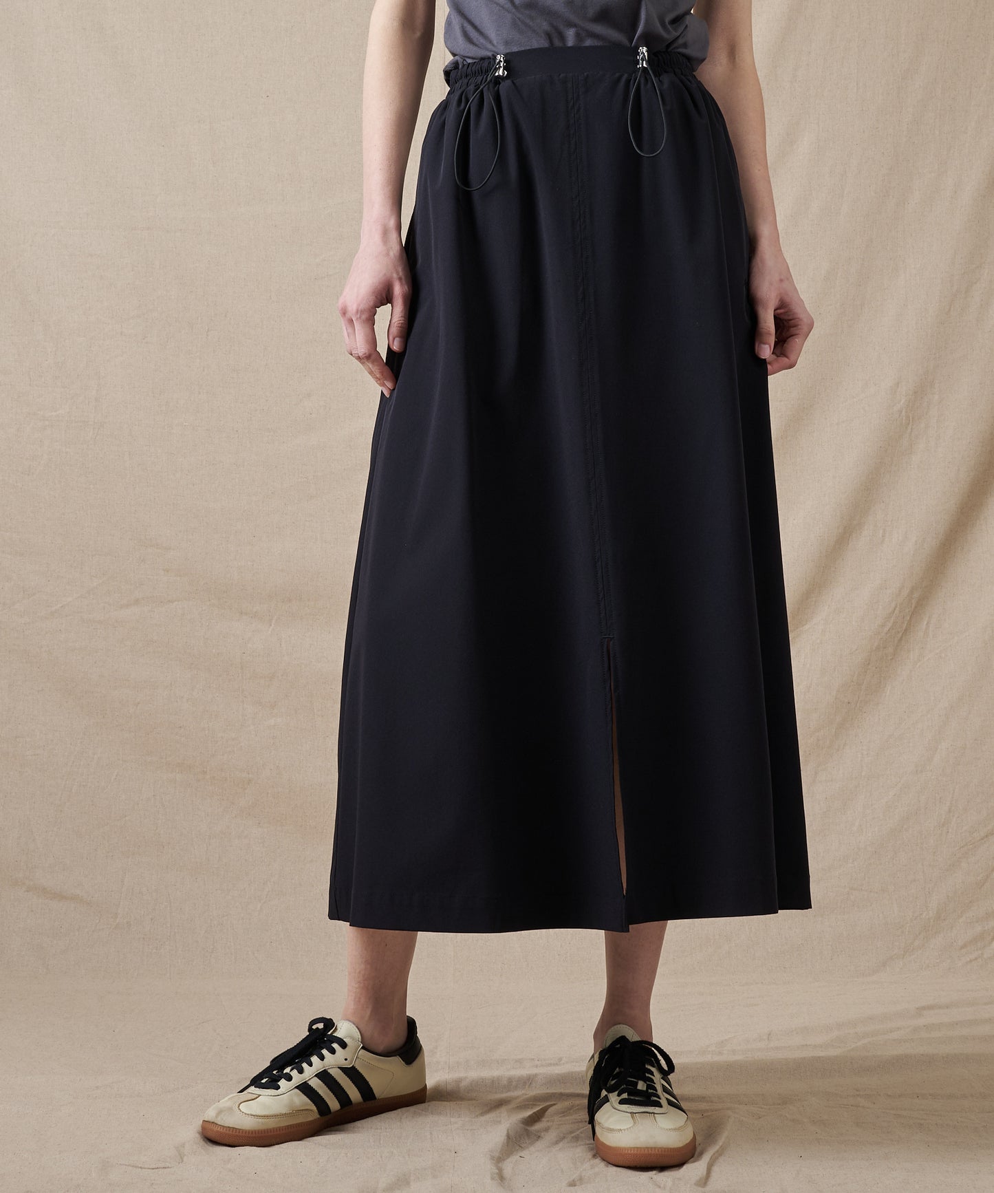 コーテッド ドローストリング スカート/COATED DRAWSTRING SKIRT
