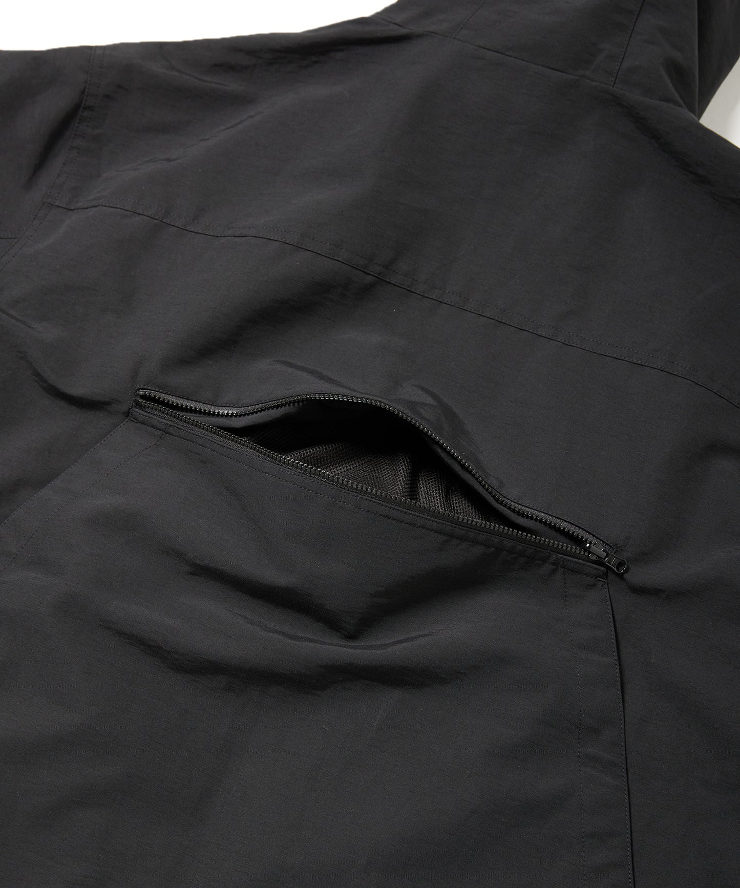 マルチポケット フーディ/MULTI POCKET HOODIE