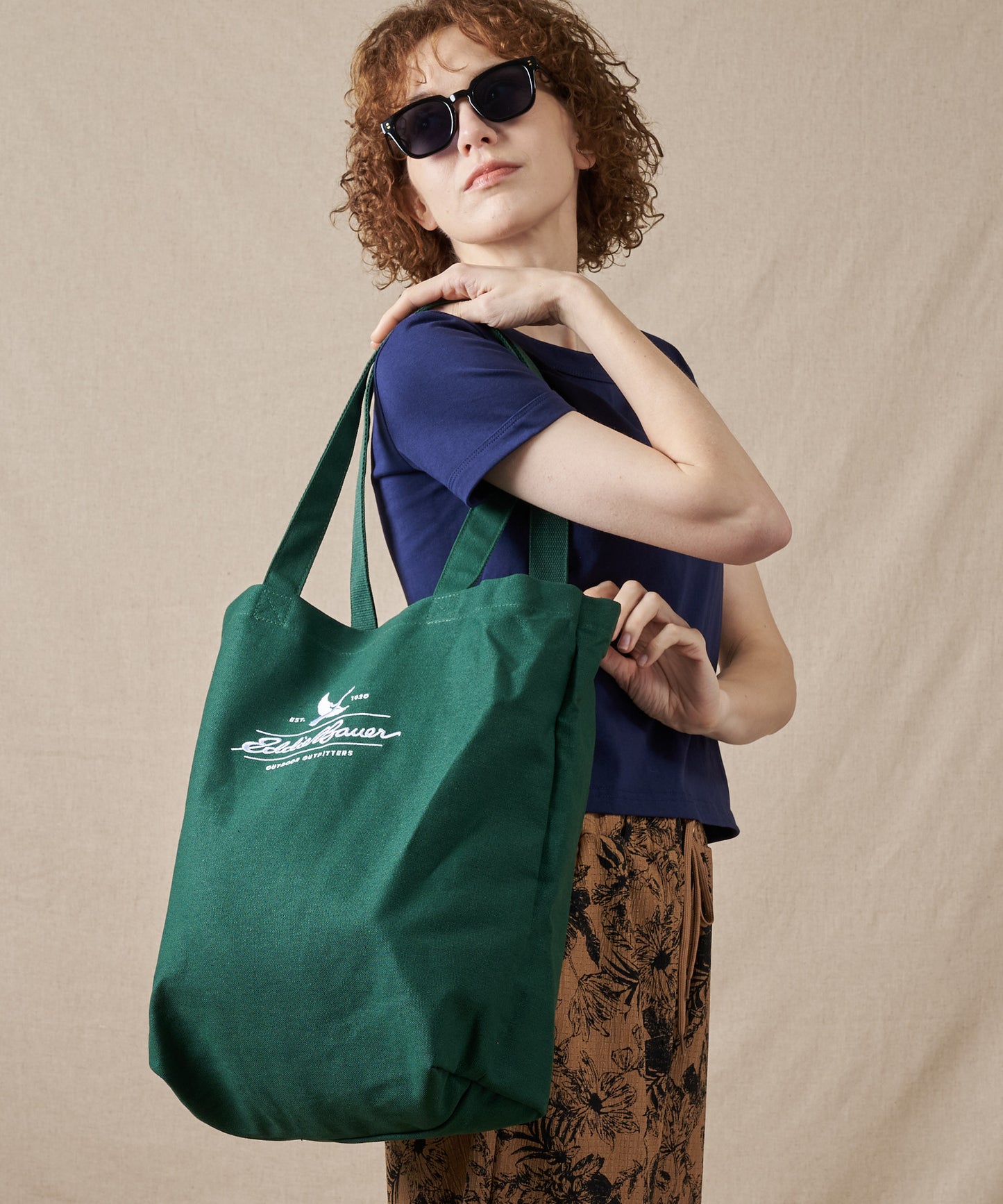 クラシック ロゴトート/CLASSIC LOGO TOTE