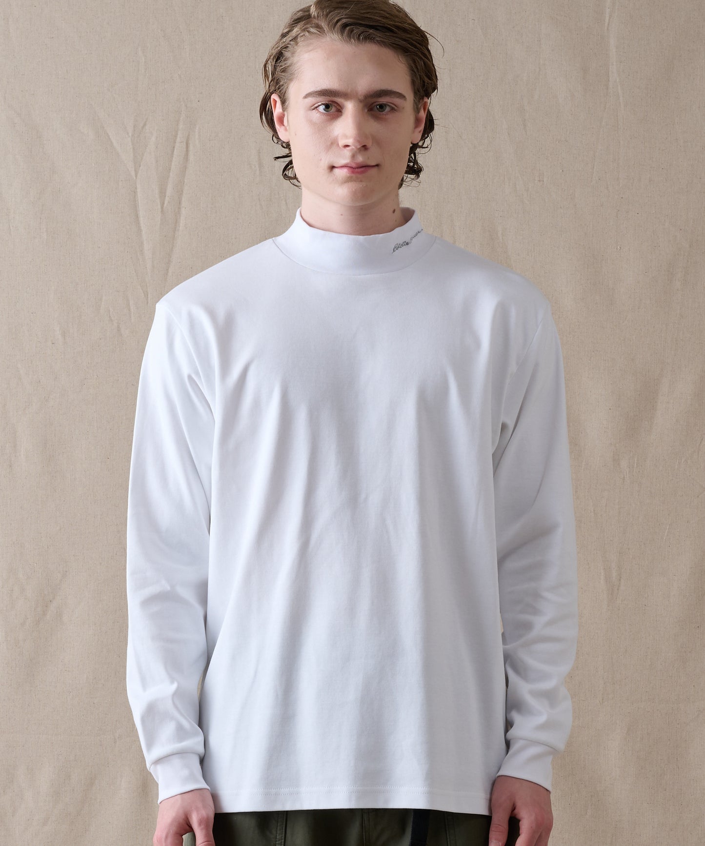 スムース モックネック 長袖Tシャツ/SMOOTH MOCK NECK LS TEE