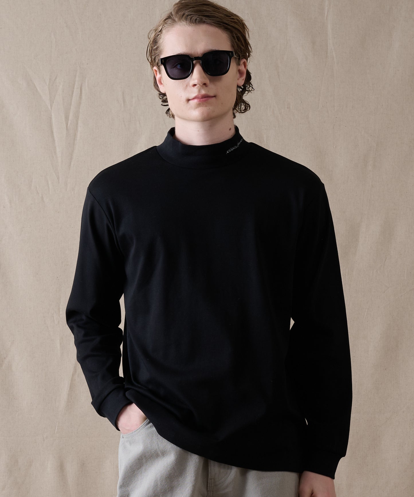 スムース モックネック 長袖Tシャツ/SMOOTH MOCK NECK LS TEE