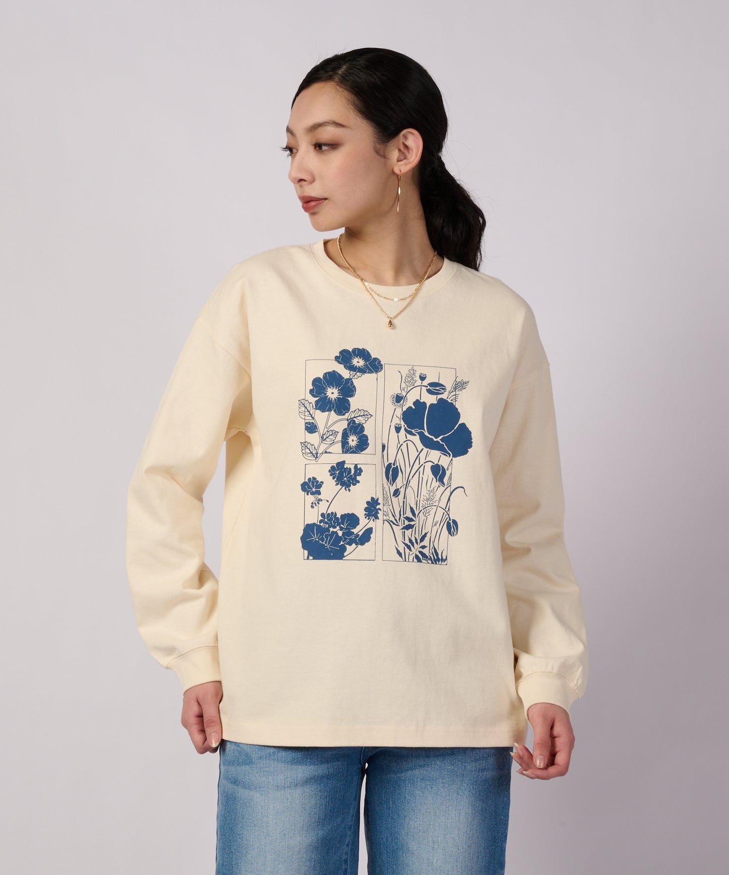 アソート グラフィック 長袖Tシャツ/LS ASSORTED GRAPHIC TEE