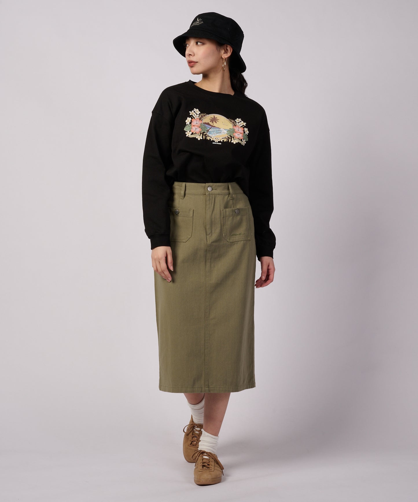 アソート グラフィック 長袖Tシャツ/LS ASSORTED GRAPHIC TEE