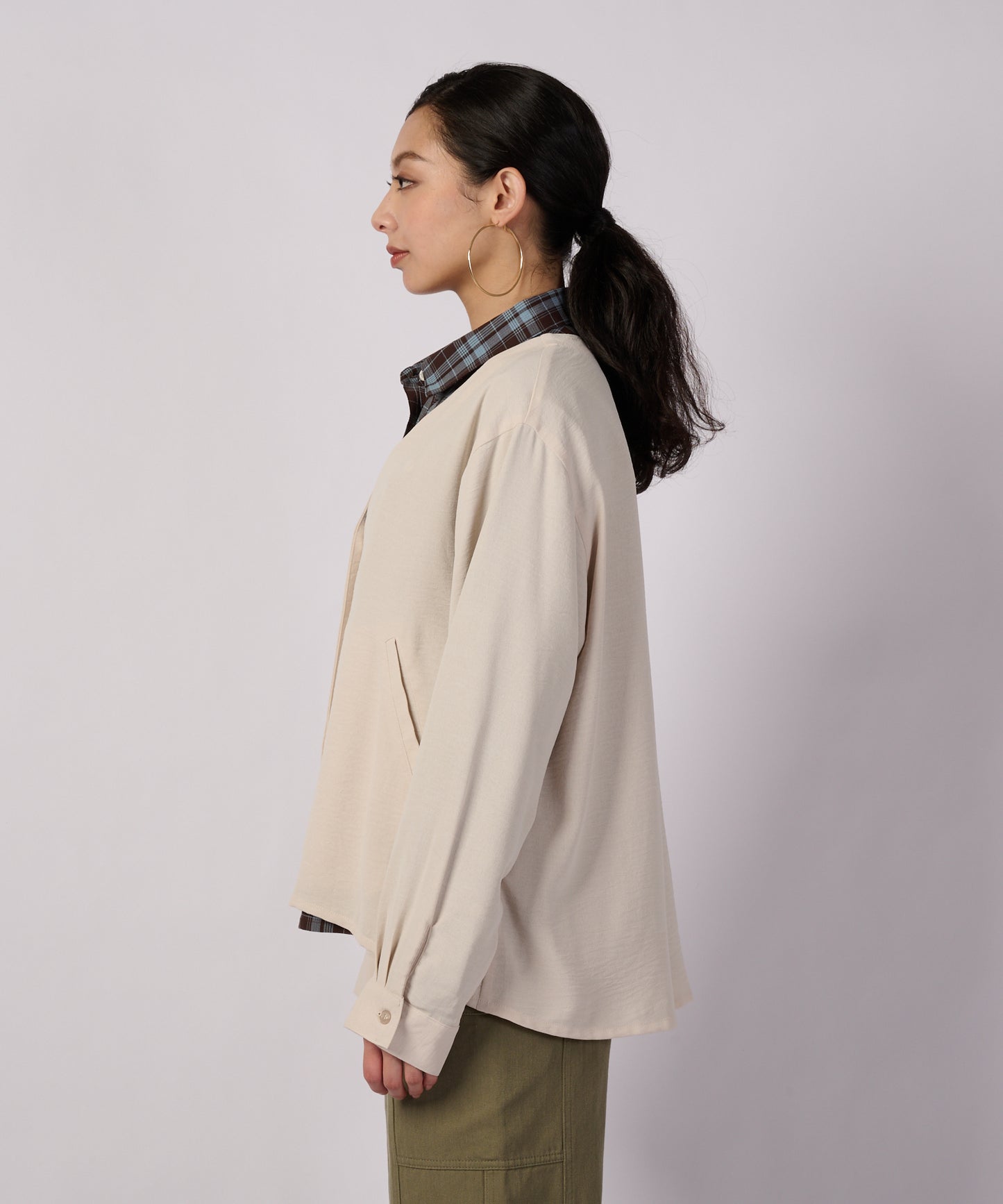 セリーン ドレープ カラーレスブラウス/SERENE DRAPE COLLARLESS BLOUSE