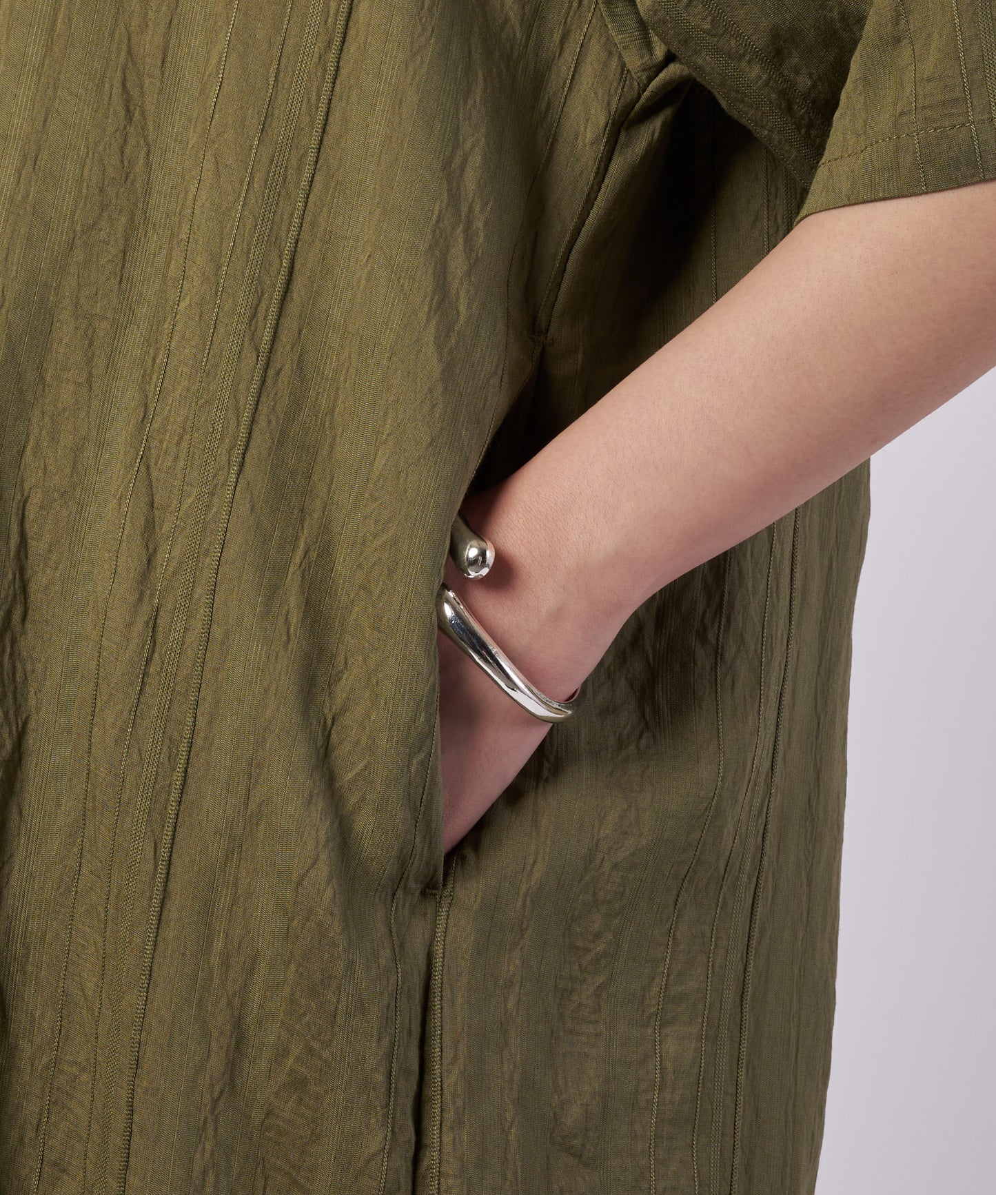リラックスド フーデッド シャツワンピース/RELAXED HOODED SHIRTDRESS