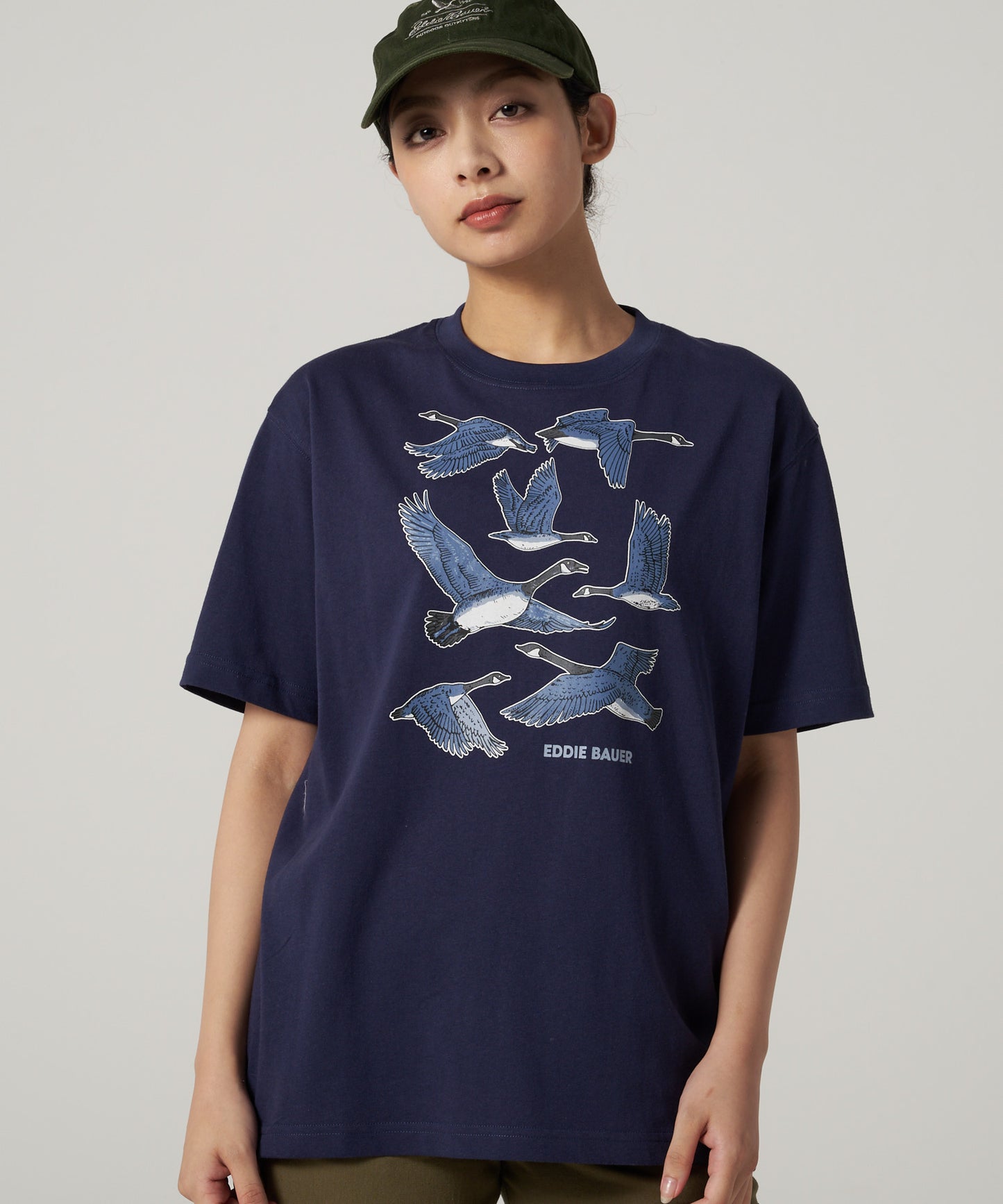グラフィックプリントTシャツ/GRAPHIC PRINT TEE