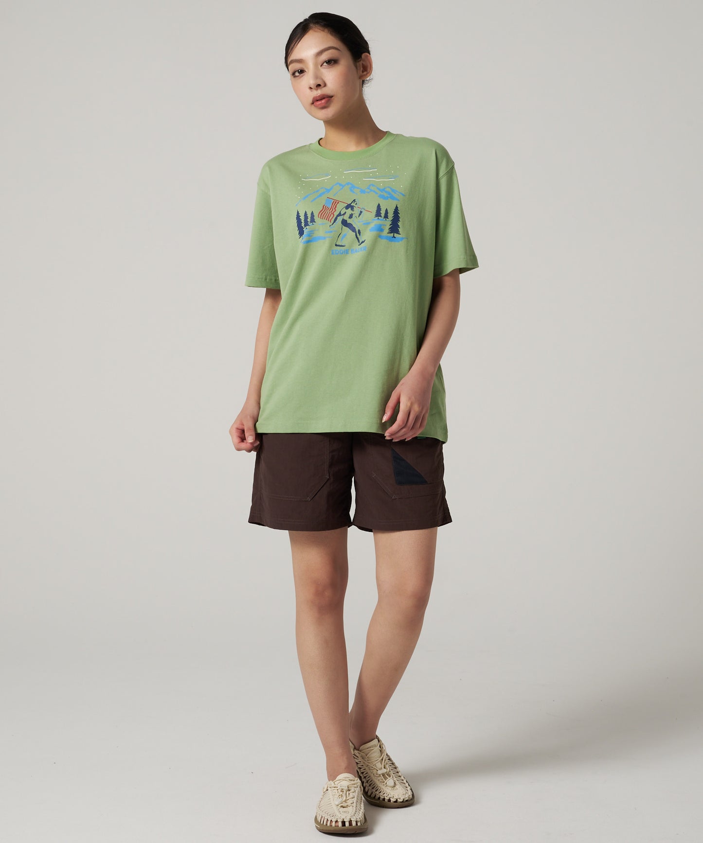 グラフィックプリントTシャツ/GRAPHIC PRINT TEE