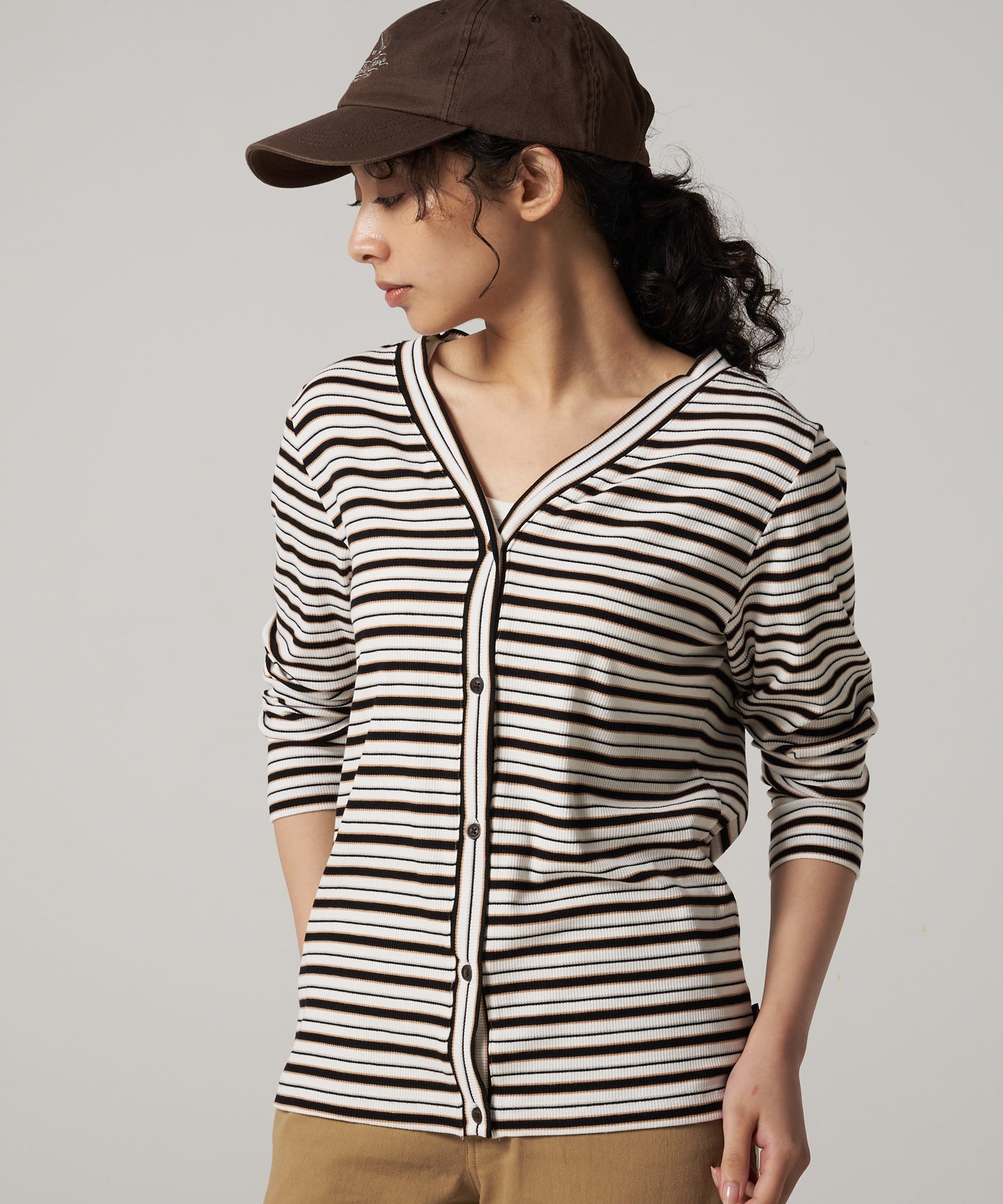 エッセンシャルズ リブ 長袖カーディガン/ESSENTIALS RIBBED LS CARDIGAN