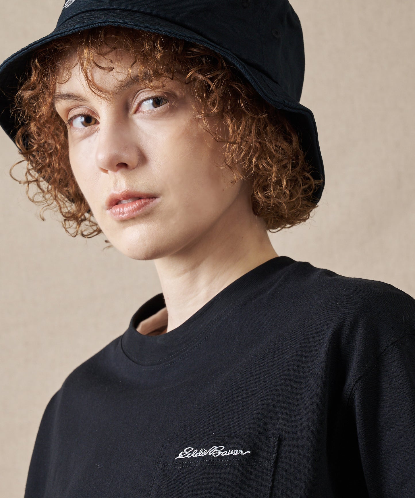 クラシック ロゴ刺繡 ポケットTシャツ/CLASSIC LOGO EMB PKT TEE