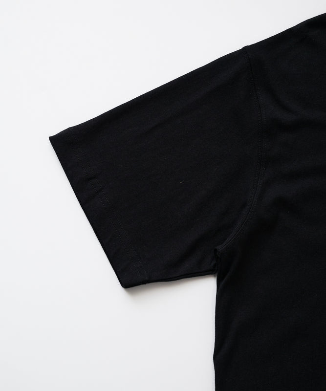 クラシック ロゴ刺繡 ポケットTシャツ/CLASSIC LOGO EMB PKT TEE