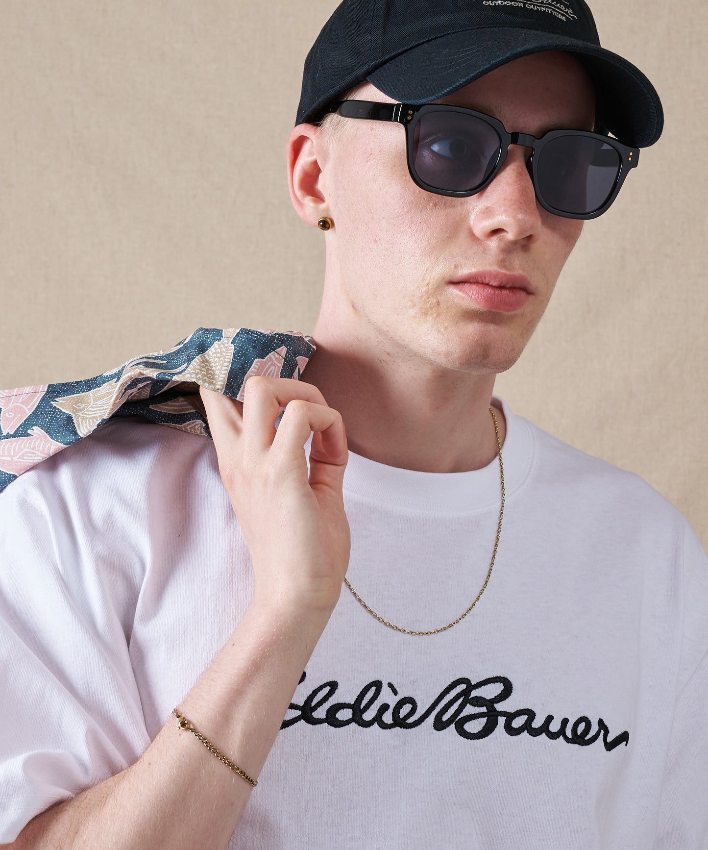 クラシック ロゴ刺繡 Tシャツ/CLASSIC LOGO EMB TEE