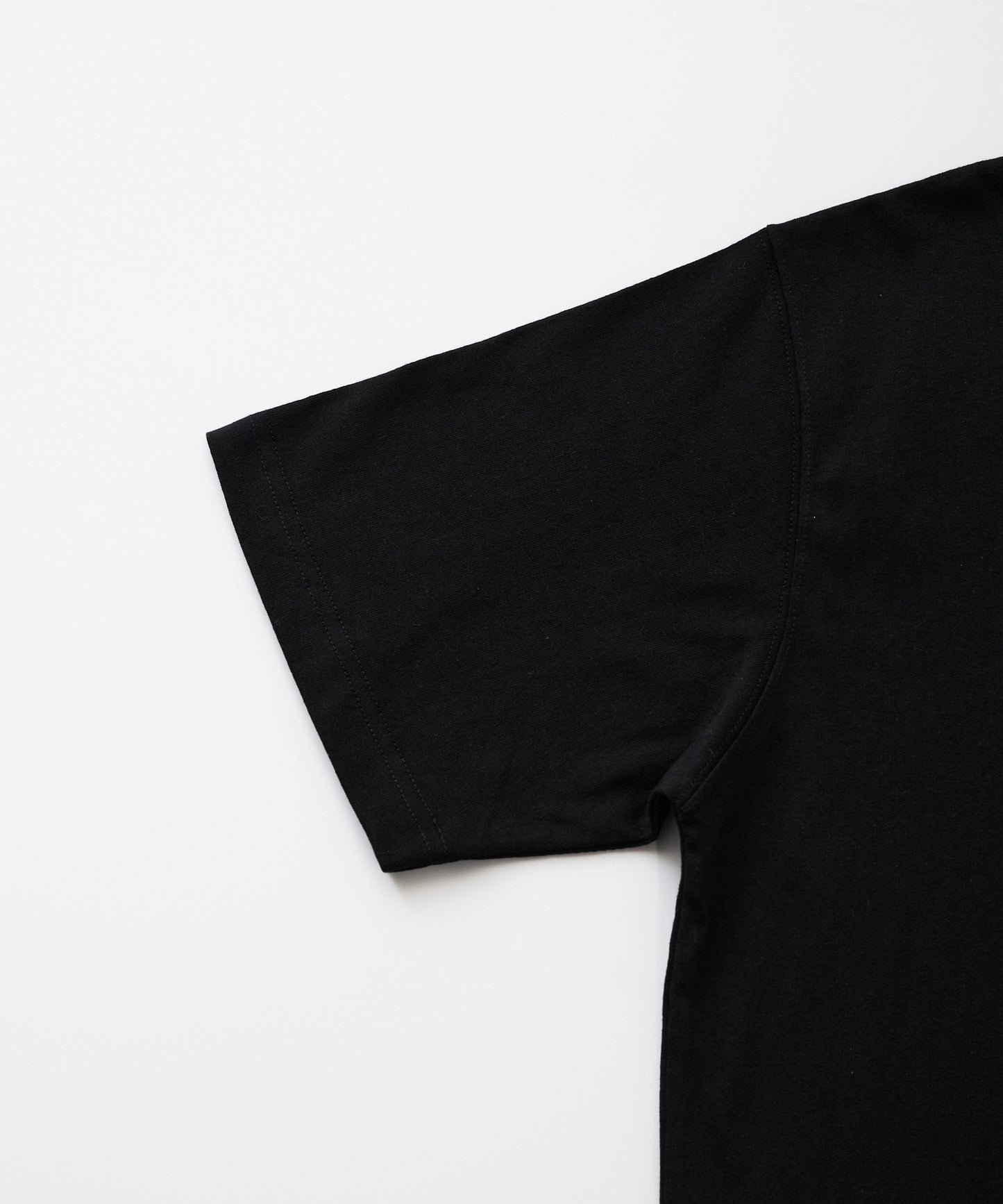クラシック ロゴ刺繡 Tシャツ/CLASSIC LOGO EMB TEE
