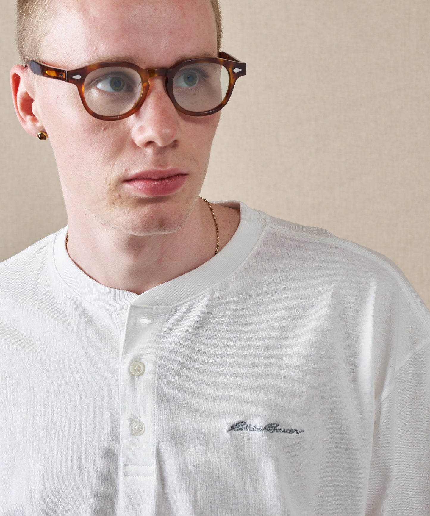 クラシック ロゴ刺繡 ヘンリーネックTシャツ/CLASSIC LOGO EMB HENRY TEE