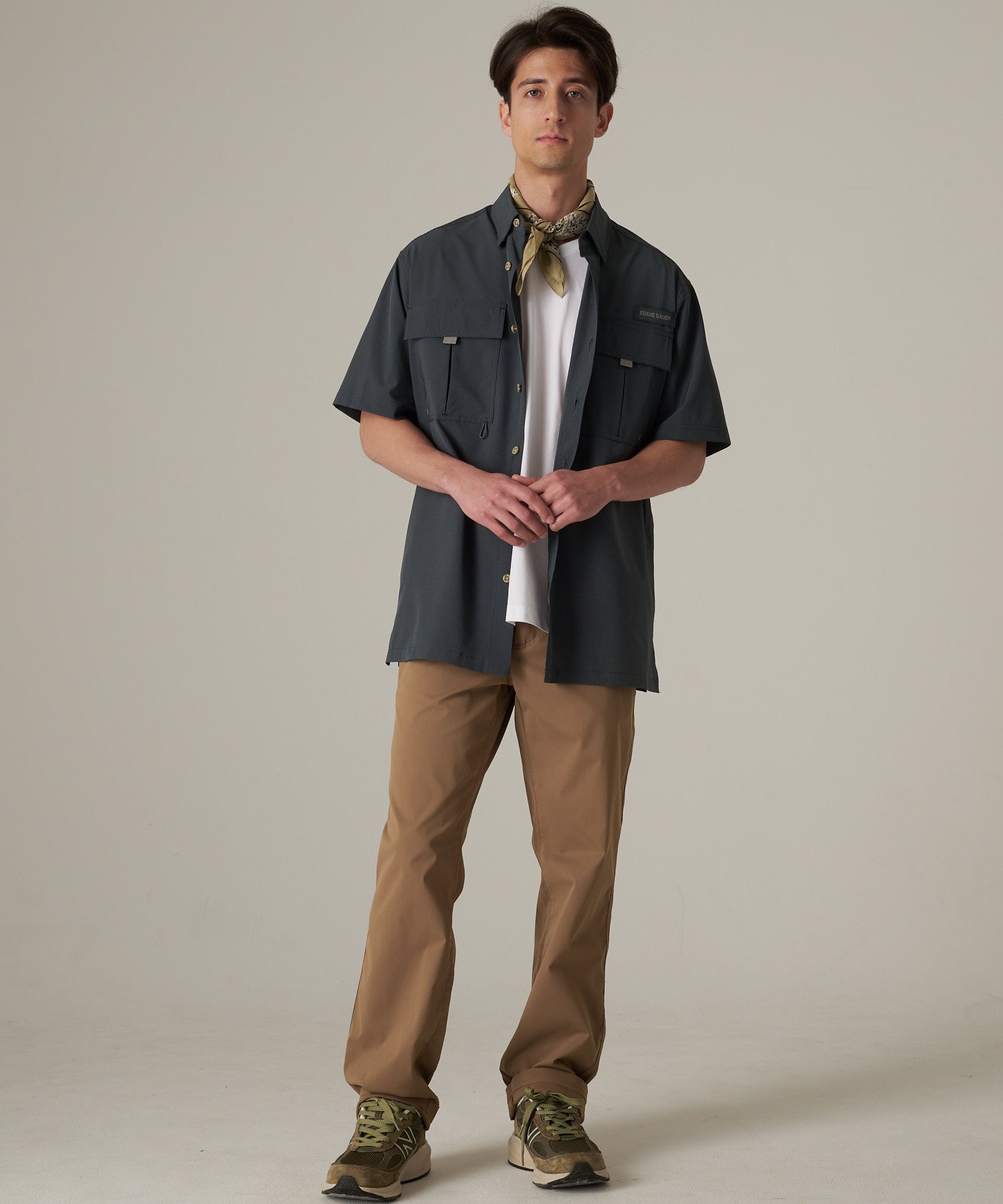 送料無料』Eddie Bauer エディーバウアー ツータックチノパンツ