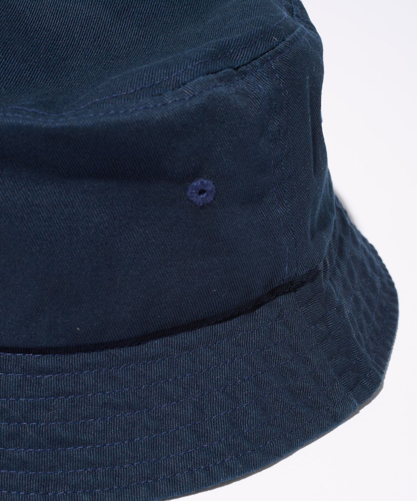 コットンツイル ロゴハット/COTTON TWILL LOGO BUCKET HAT