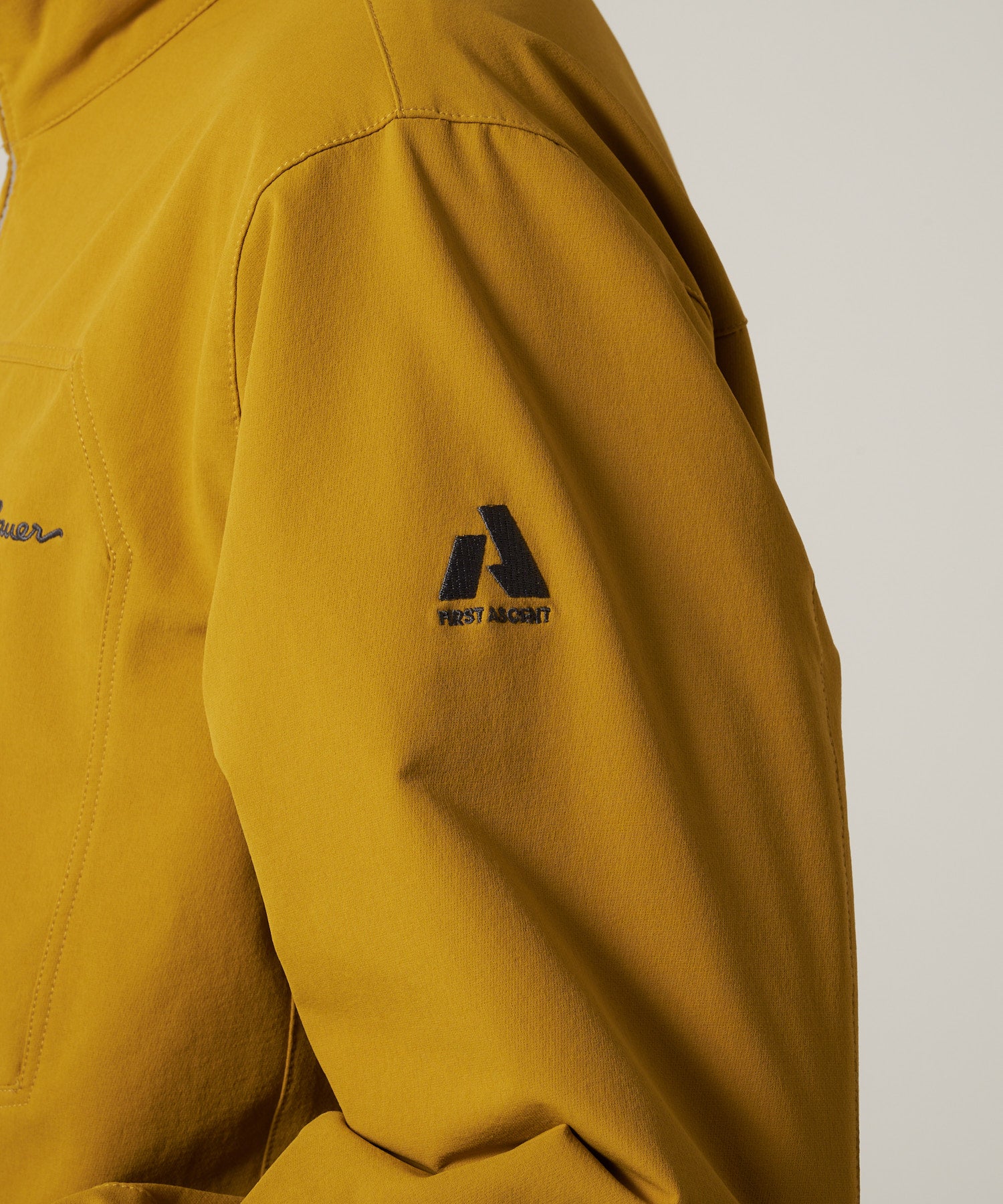 バックボーン　ジャケット　アルパカ Eddie Bauer ナイロンジャケット 「First Ascent」サンド