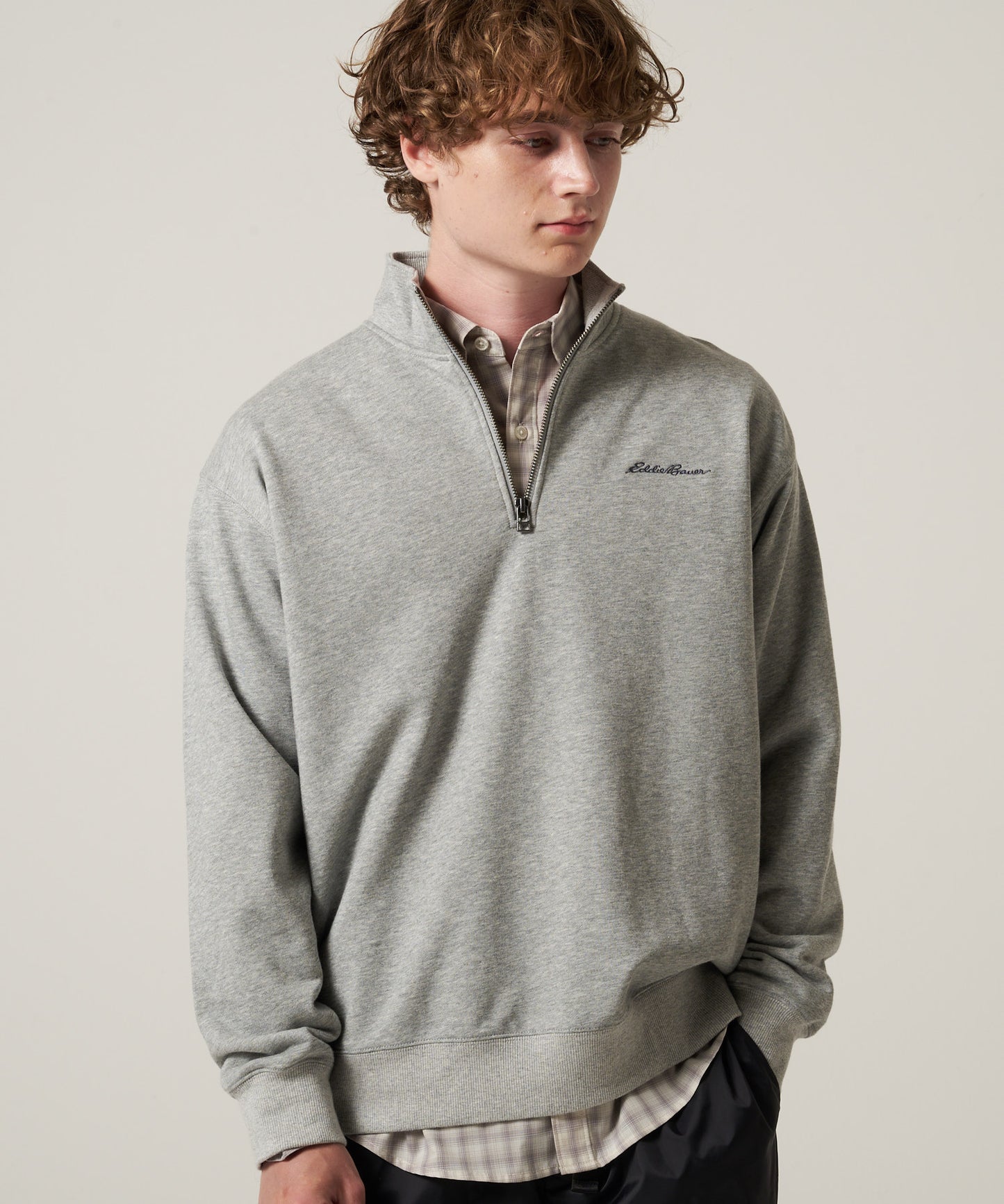 【予約】シグネチャー スウェットシャツ クォータージップ/SIGNATURE SWEATSHIRTS 1/4 ZIP